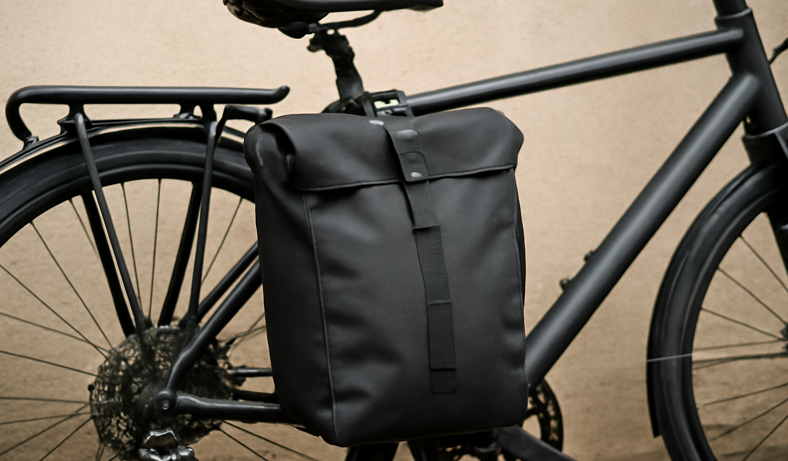 sac accroche sur porte bagages de velo